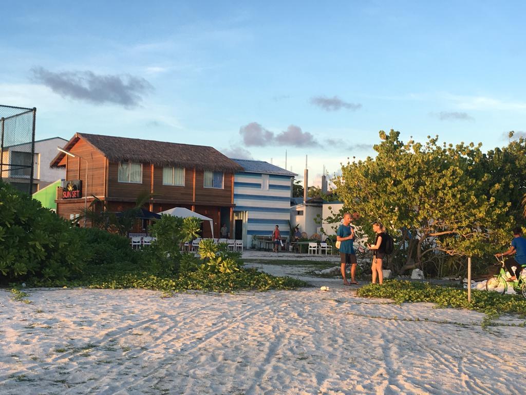 Sunset Holidays Хураа Экстерьер фото